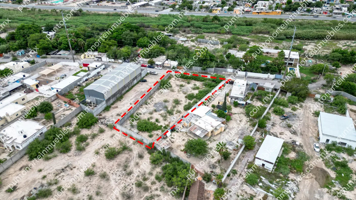 Terreno 1,775m2 Col 5 de Abril 13 Venta Terreno urbano de 1,775m2 Bardeado sobre Calle Álamo, a unas cuadras Av Montessori