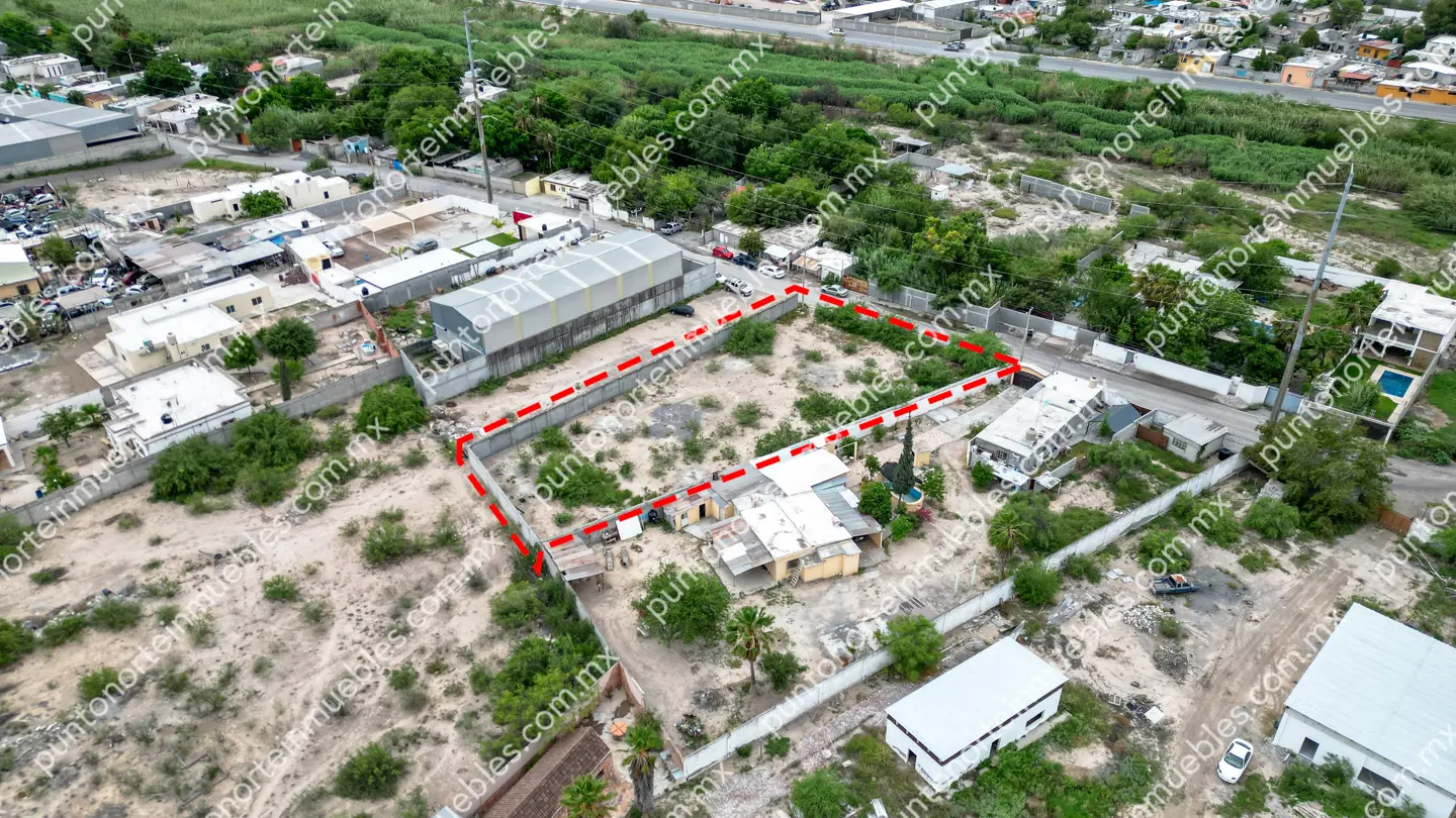 Terreno 1,775m2 Col 5 de Abril 14 Venta Terreno urbano de 1,775m2 Bardeado sobre Calle Álamo, a unas cuadras Av Montessori