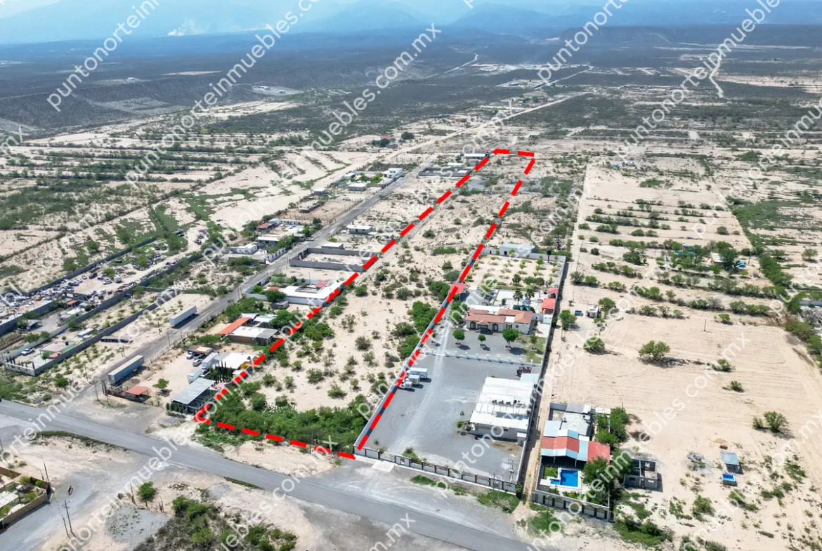 Venta de Terreno 3.3 Hectáreas sobre Carretera al Oro ubicado a 2.5km de Letras “Yo Amo Monclova”
