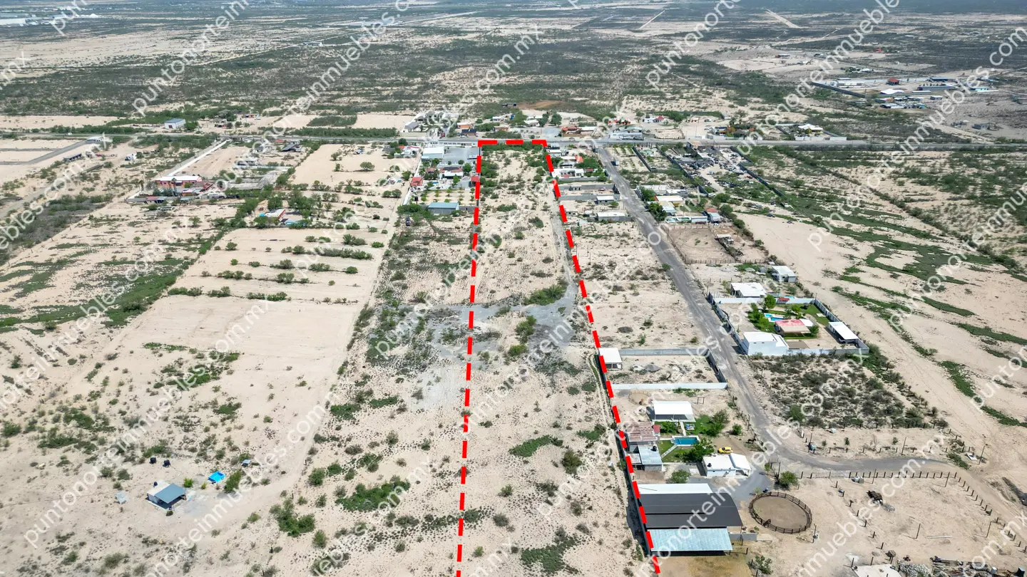 Venta de Terreno 3.3 Hectáreas sobre Carretera al Oro ubicado a 2.5km de Letras “Yo Amo Monclova”