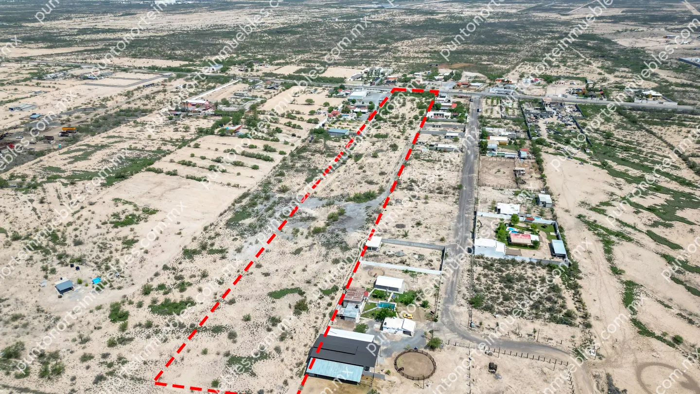 Venta de Terreno 3.3 Hectáreas sobre Carretera al Oro ubicado a 2.5km de Letras “Yo Amo Monclova”