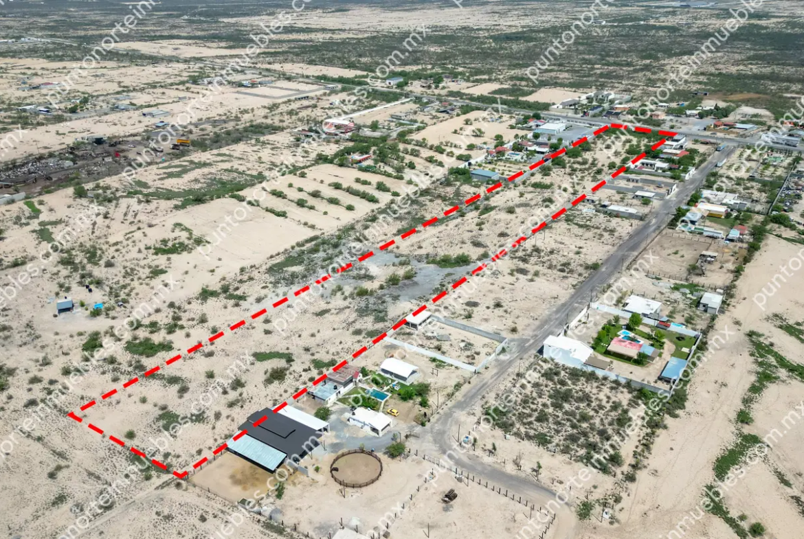 Venta de Terreno 3.3 Hectáreas sobre Carretera al Oro ubicado a 2.5km de Letras “Yo Amo Monclova”
