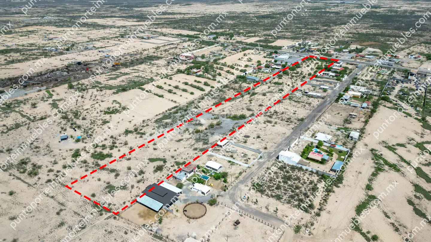 Venta de Terreno 3.3 Hectáreas sobre Carretera al Oro ubicado a 2.5km de Letras “Yo Amo Monclova”