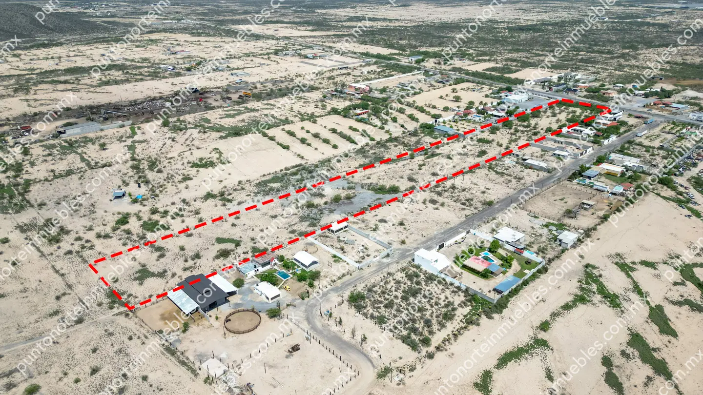 Venta de Terreno 3.3 Hectáreas sobre Carretera al Oro ubicado a 2.5km de Letras “Yo Amo Monclova”