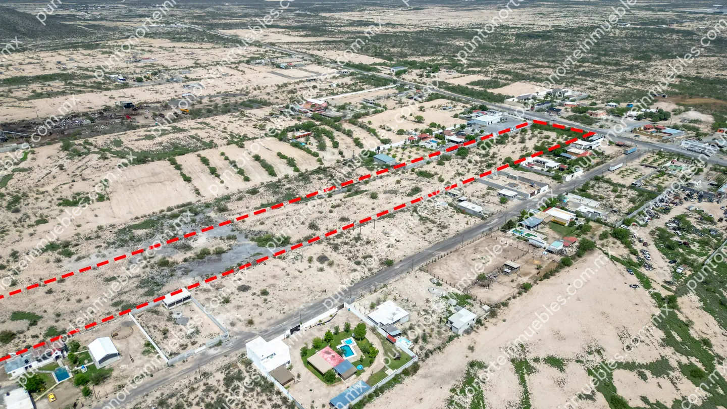Venta de Terreno 3.3 Hectáreas sobre Carretera al Oro ubicado a 2.5km de Letras “Yo Amo Monclova”