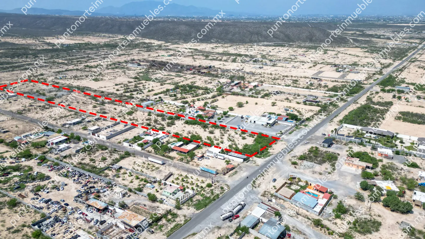Venta de Terreno 3.3 Hectáreas sobre Carretera al Oro ubicado a 2.5km de Letras “Yo Amo Monclova”