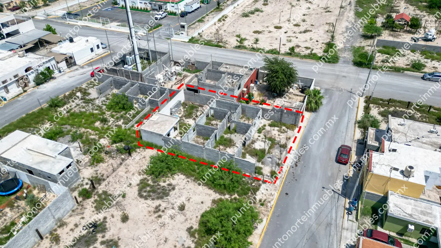 Terreno 337m2 Col Los Reyes drone 04 Venta de Terreno 337.50m2 con Construcción, Todos los Servicios, Col Los Reyes