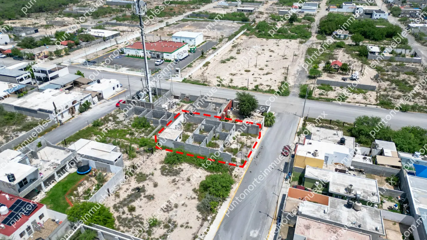 Terreno 337m2 Col Los Reyes drone 12 Venta de Terreno 337.50m2 con Construcción, Todos los Servicios, Col Los Reyes