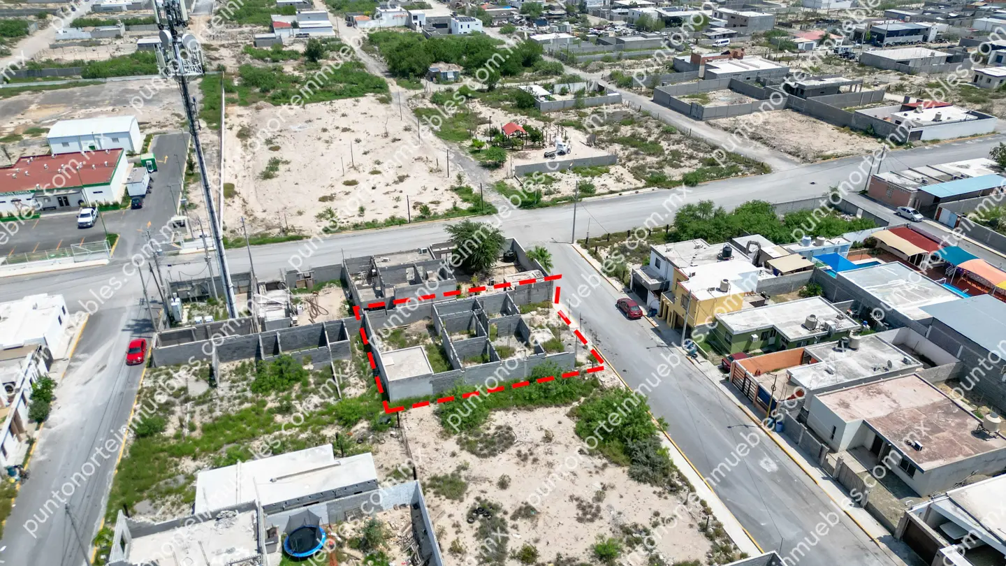 Terreno 337m2 Col Los Reyes drone 13 Venta de Terreno 337.50m2 con Construcción, Todos los Servicios, Col Los Reyes