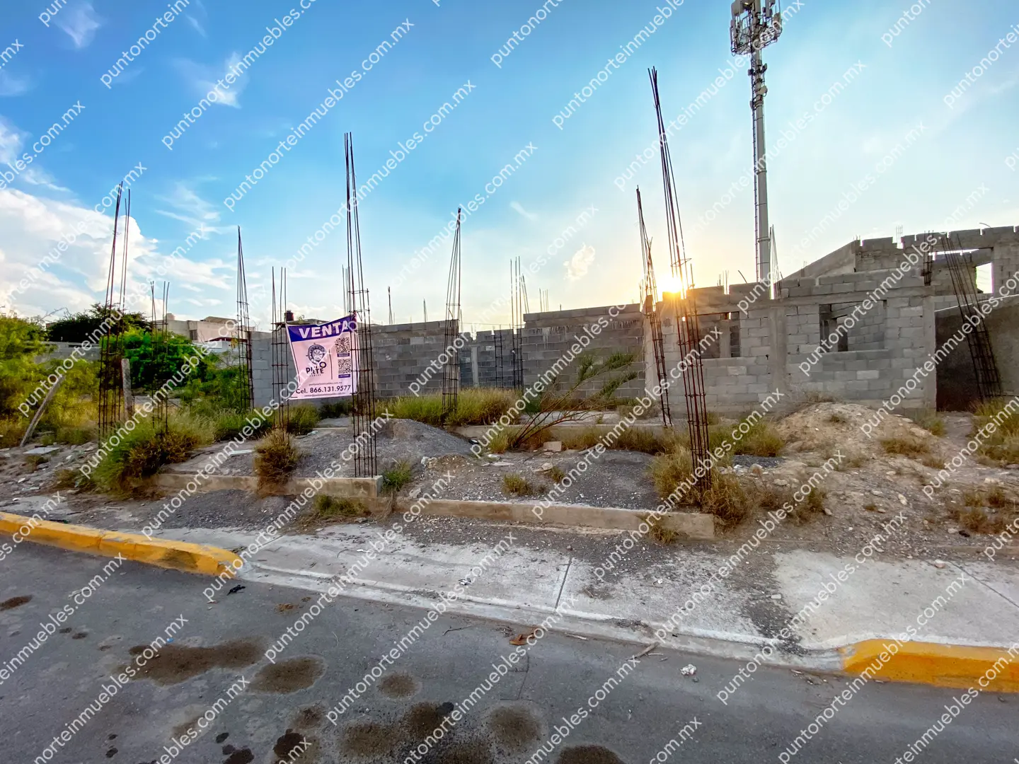 Terreno 337m2 Col Los Reyes iphone 01 Venta de Terreno 337.50m2 con Construcción, Todos los Servicios, Col Los Reyes