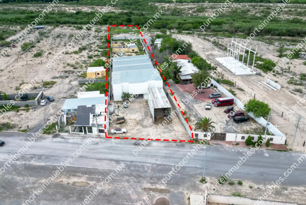 Venta Nave Industrial 1,000m2 Techados, con $6,500m2 de Terreno en Estancias, Monclova