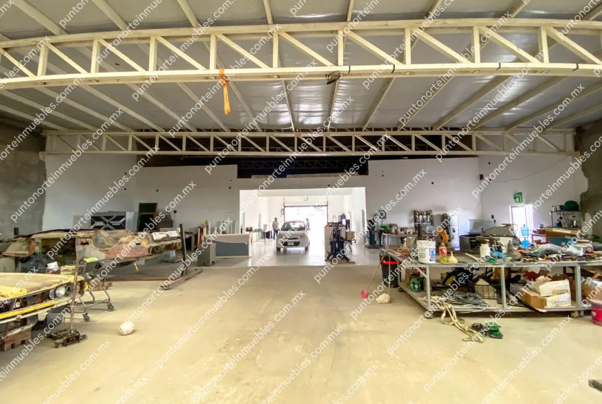 Venta Nave Industrial 1,000m2 Techados, con $6,500m2 de Terreno en Estancias, Monclova