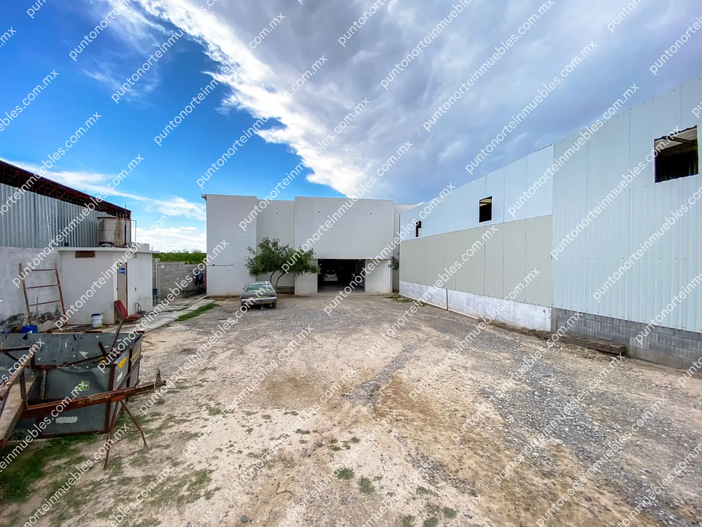 Nave Industrial 6,500m2 Estancias drone 18 Venta Nave Industrial 1,000m2 Techados, con $6,500m2 de Terreno en Estancias, Monclova