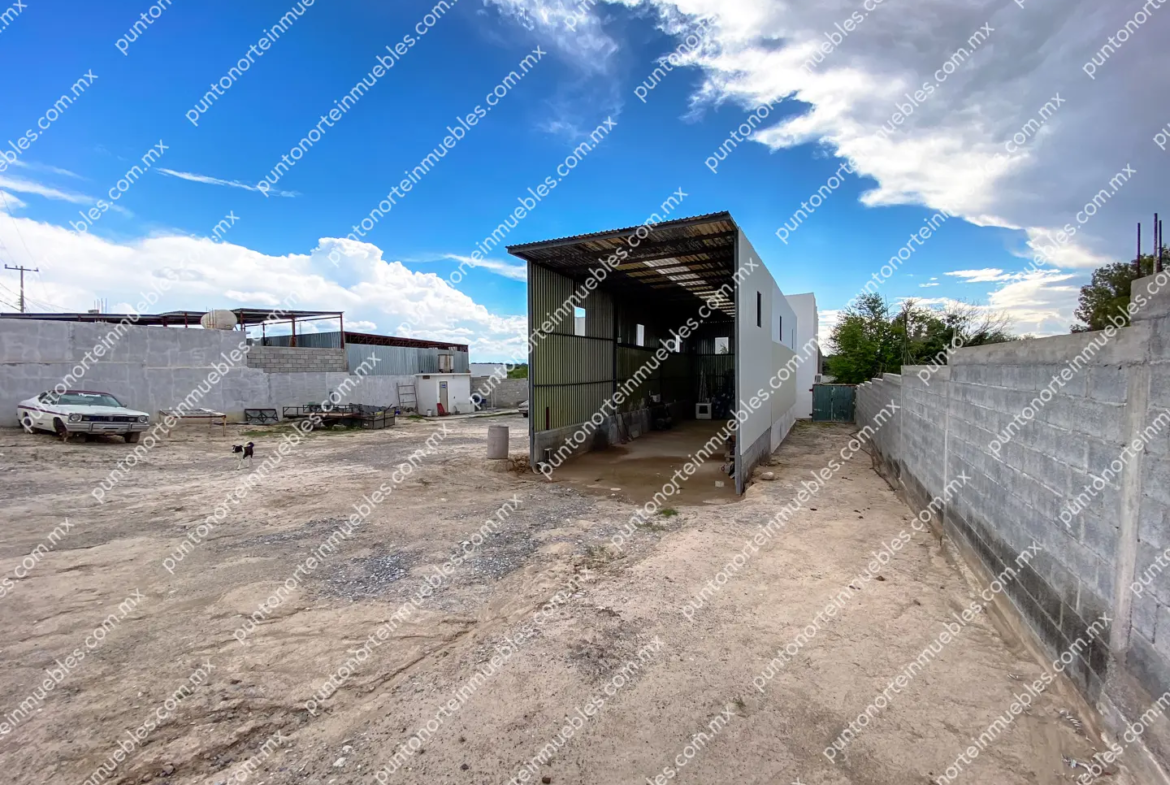 Venta Nave Industrial 1,000m2 Techados, con $6,500m2 de Terreno en Estancias, Monclova