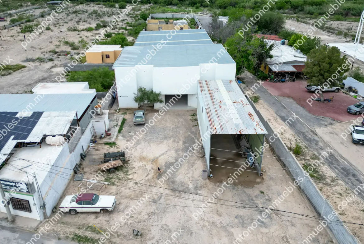 Venta Nave Industrial 1,000m2 Techados, con $6,500m2 de Terreno en Estancias, Monclova