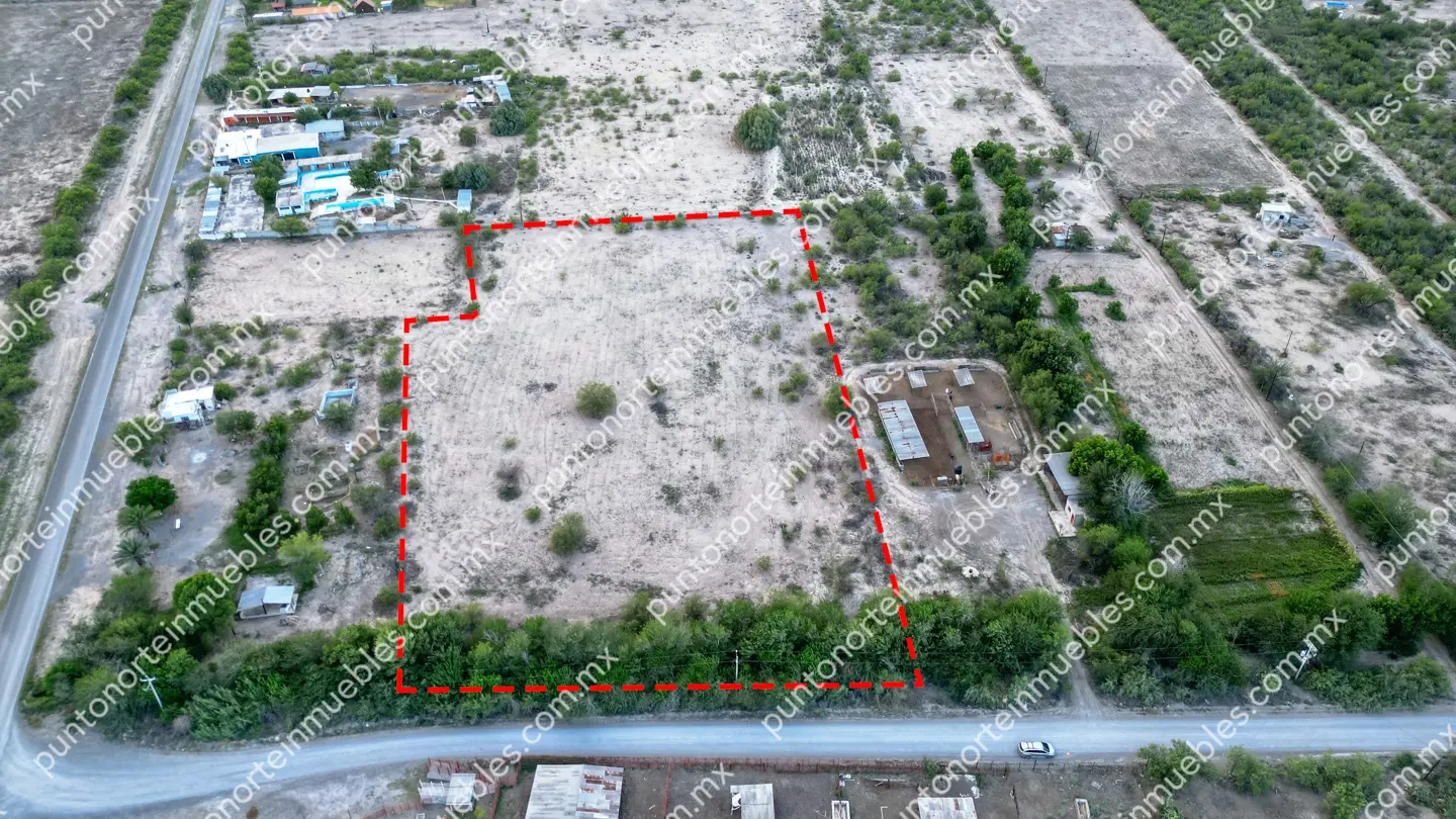 Terreno 1.57 HAS Carretera a San Blas 01 Venta Terreno de 1.57 Hectáreas, 104 metros de frente, ubicado en San Buena a 50 metros de Carretera a San Blas