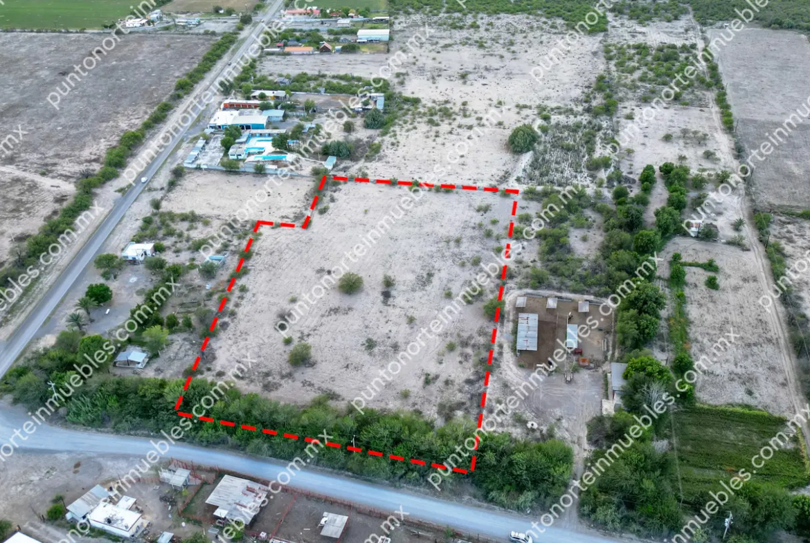 Venta Terreno de 1.57 Hectáreas, 104 metros de frente, ubicado en San Buena a 50 metros de Carretera a San Blas