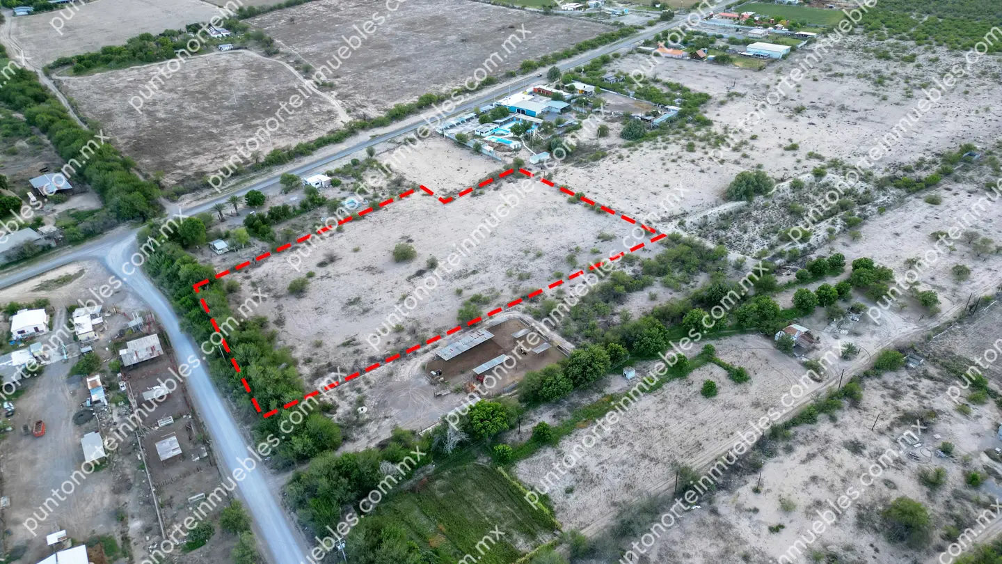 Terreno 1.57 HAS Carretera a San Blas 04 Venta Terreno de 1.57 Hectáreas, 104 metros de frente, ubicado en San Buena a 50 metros de Carretera a San Blas