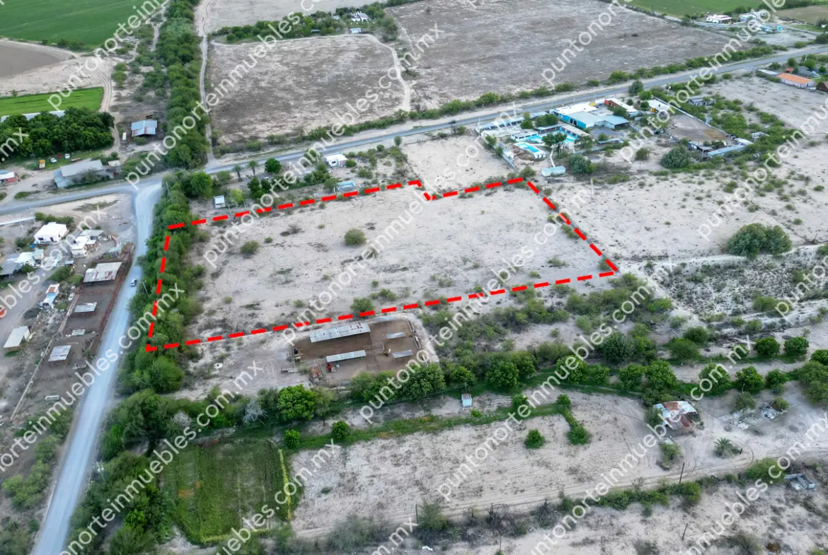 Venta Terreno de 1.57 Hectáreas, 104 metros de frente, ubicado en San Buena a 50 metros de Carretera a San Blas