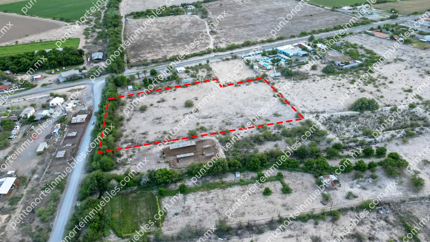 Terreno 1.57 HAS Carretera a San Blas 05 Venta Terreno de 1.57 Hectáreas, 104 metros de frente, ubicado en San Buena a 50 metros de Carretera a San Blas