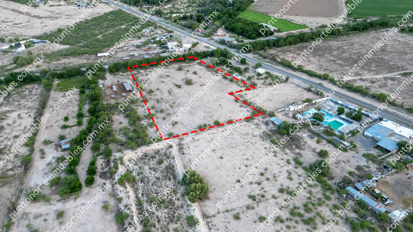 Terreno 1.57 HAS Carretera a San Blas 08 Venta Terreno de 1.57 Hectáreas, 104 metros de frente, ubicado en San Buena a 50 metros de Carretera a San Blas