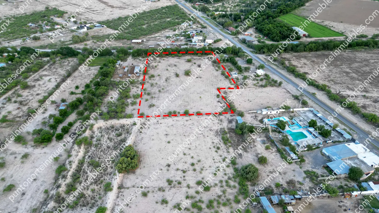 Terreno 1.57 HAS Carretera a San Blas 09 Venta Terreno de 1.57 Hectáreas, 104 metros de frente, ubicado en San Buena a 50 metros de Carretera a San Blas