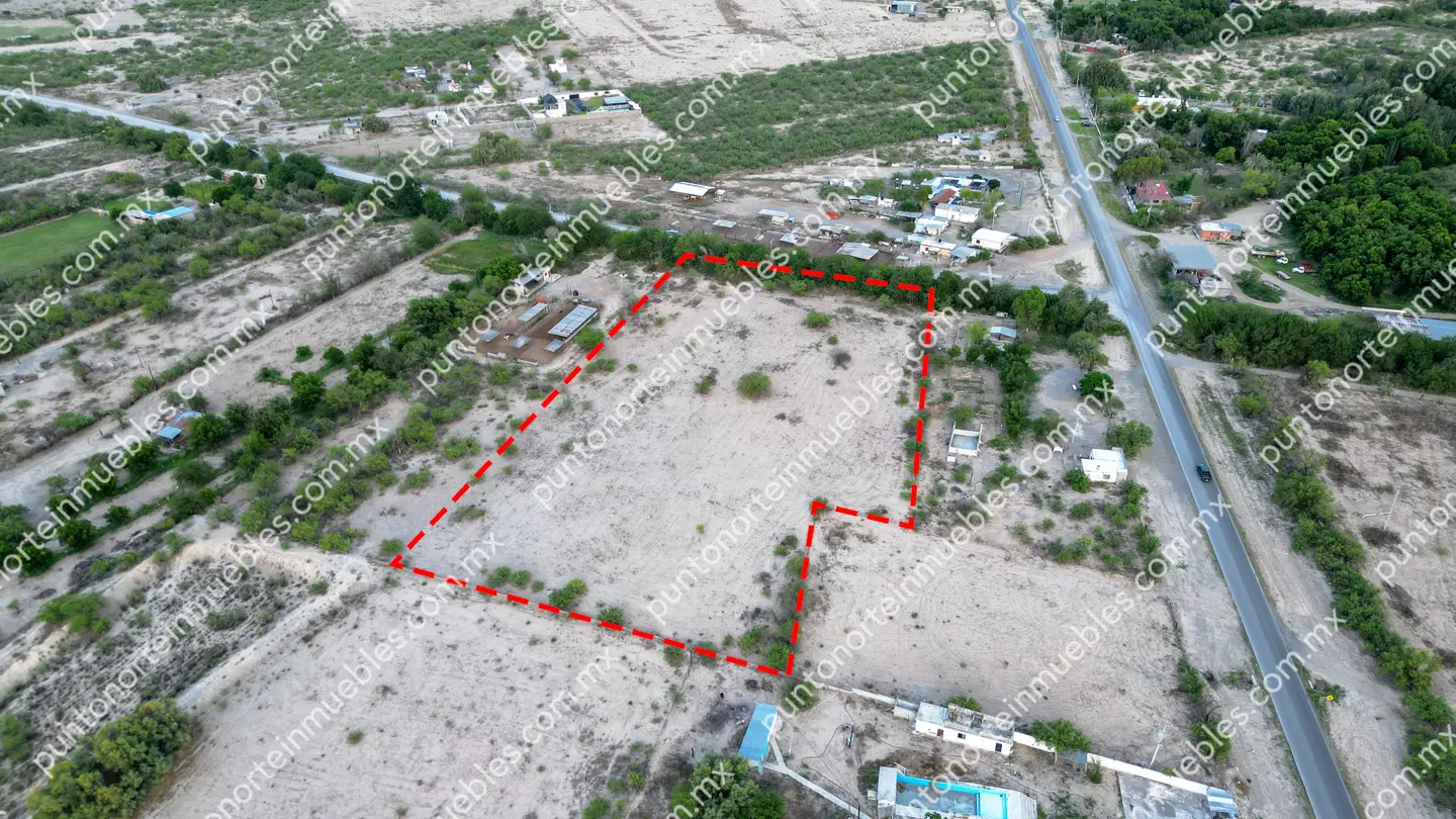 Terreno 1.57 HAS Carretera a San Blas 11 Venta Terreno de 1.57 Hectáreas, 104 metros de frente, ubicado en San Buena a 50 metros de Carretera a San Blas