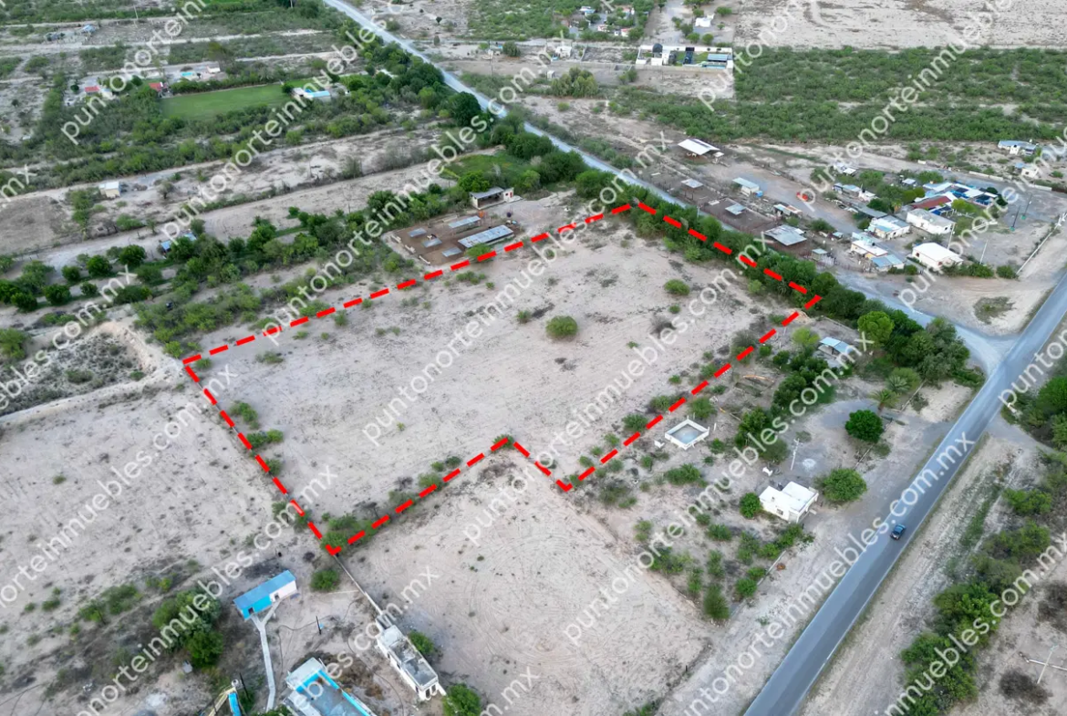 Venta Terreno de 1.57 Hectáreas, 104 metros de frente, ubicado en San Buena a 50 metros de Carretera a San Blas