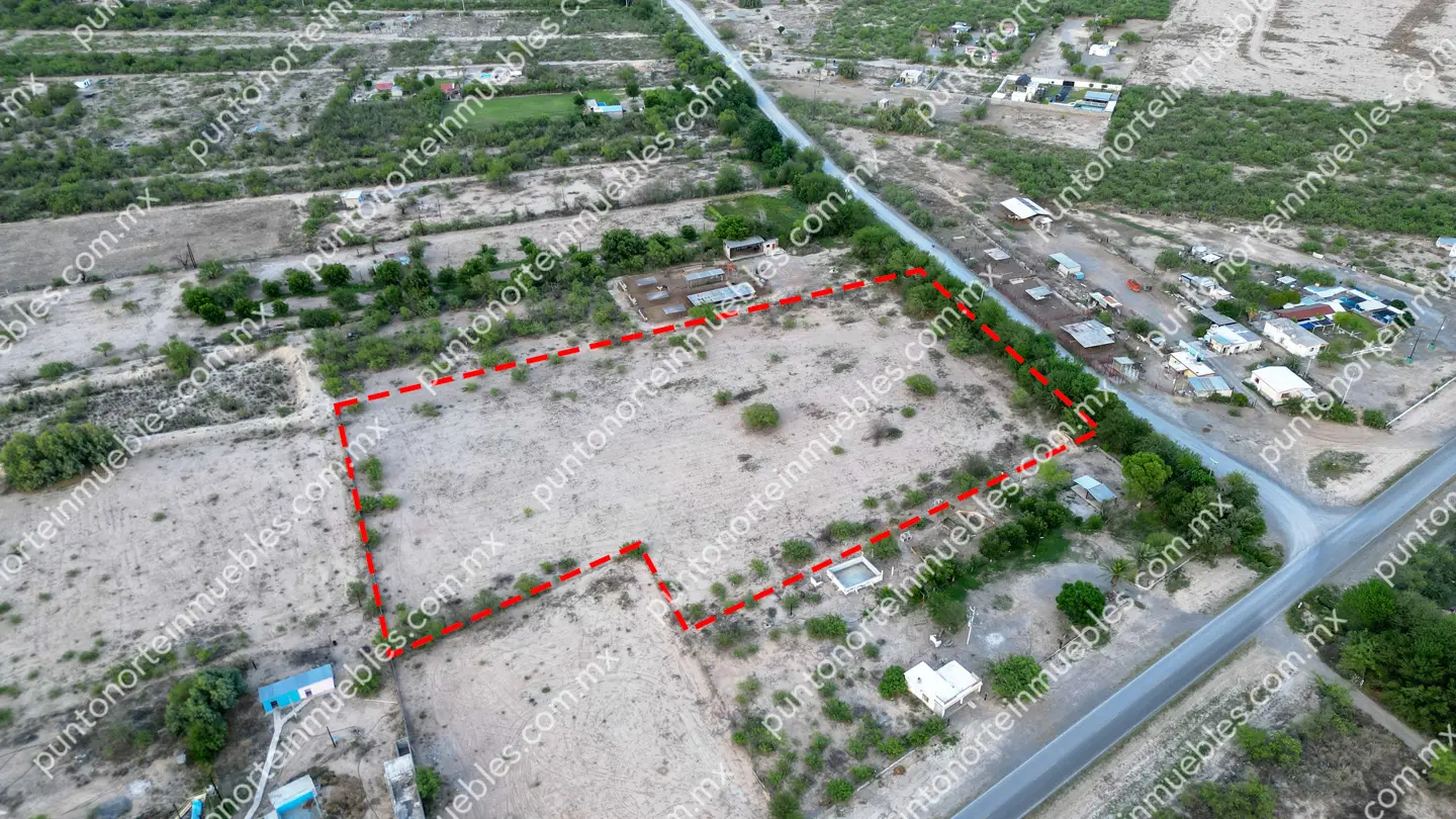 Terreno 1.57 HAS Carretera a San Blas 14 Venta Terreno de 1.57 Hectáreas, 104 metros de frente, ubicado en San Buena a 50 metros de Carretera a San Blas