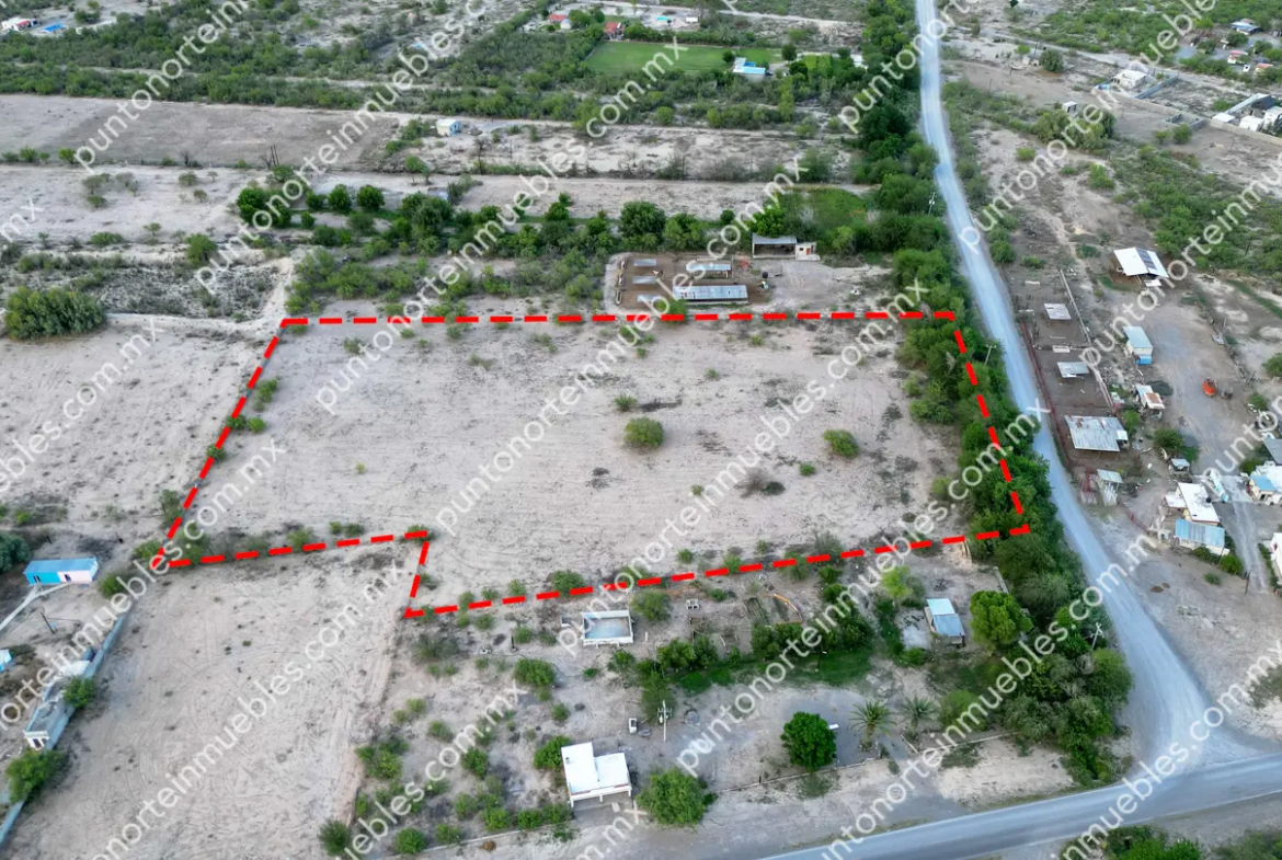 Venta Terreno de 1.57 Hectáreas, 104 metros de frente, ubicado en San Buena a 50 metros de Carretera a San Blas