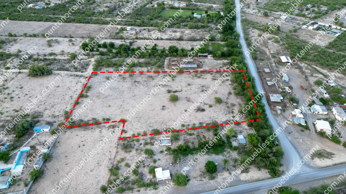 Terreno 1.57 HAS Carretera a San Blas 15 Venta Terreno de 1.57 Hectáreas, 104 metros de frente, ubicado en San Buena a 50 metros de Carretera a San Blas