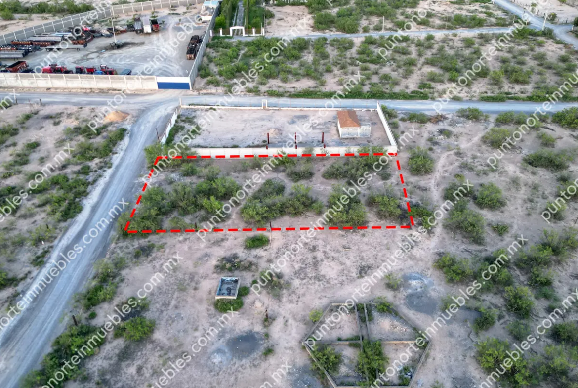 Venta Terreno con 1,250m2 en Zona de Quintas en Nadadores a 350 metros de Carretera 30