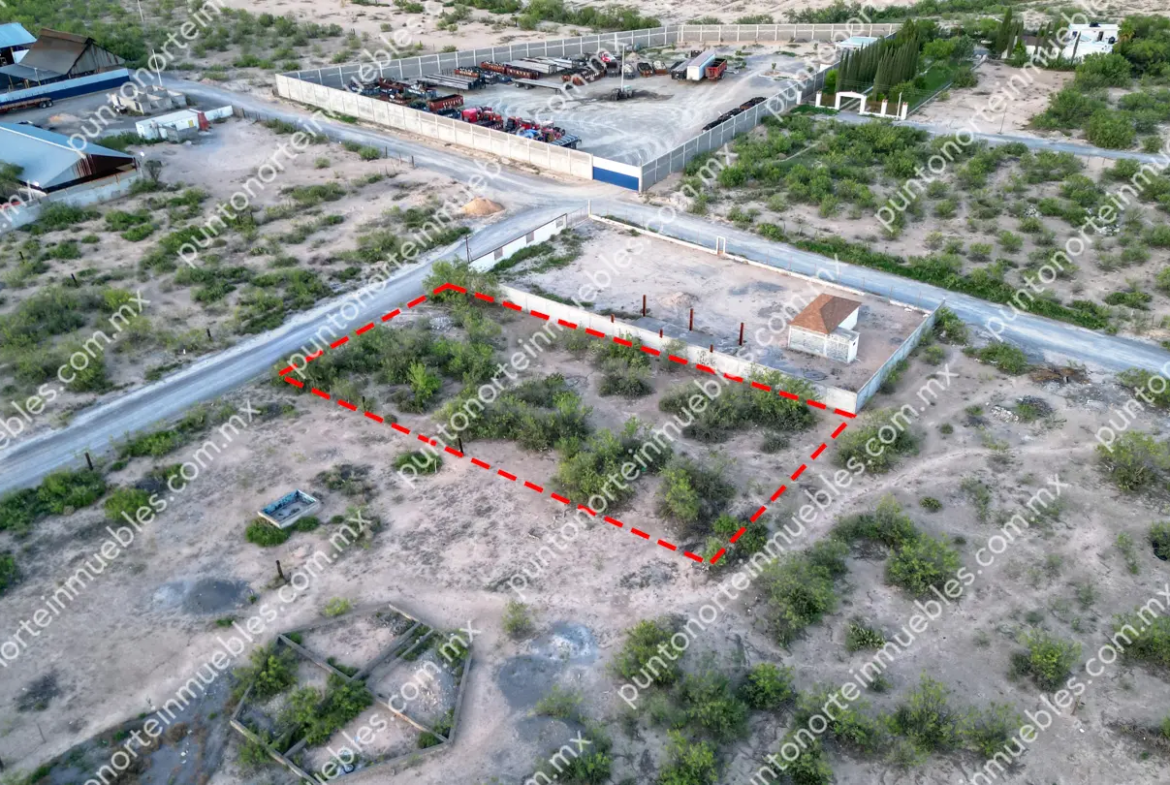 Venta Terreno con 1,250m2 en Zona de Quintas en Nadadores a 350 metros de Carretera 30