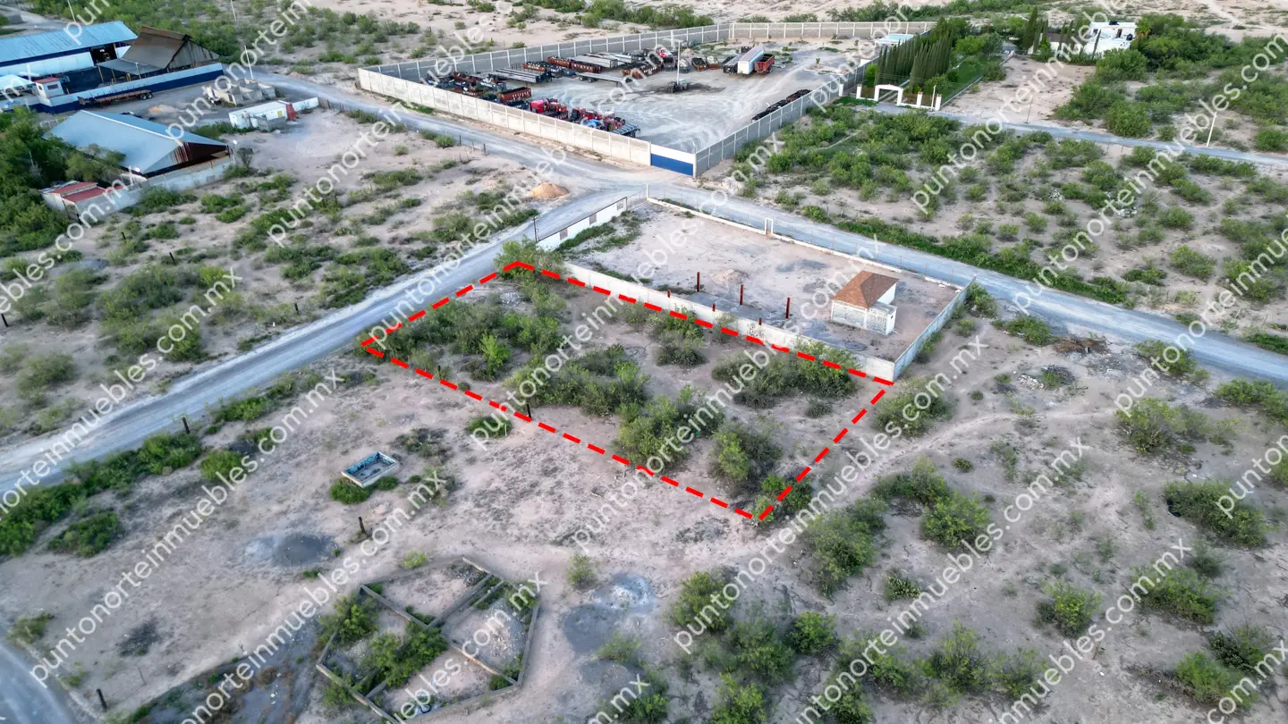 Terreno 1,250m2 Fracc Don Severo Nadadores 04 Venta Terreno con 1,250m2 en Zona de Quintas en Nadadores a 350 metros de Carretera 30