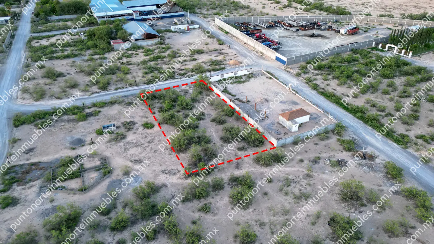 Terreno 1,250m2 Fracc Don Severo Nadadores 05 Venta Terreno con 1,250m2 en Zona de Quintas en Nadadores a 350 metros de Carretera 30