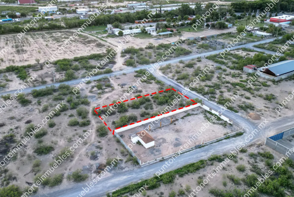 Venta Terreno con 1,250m2 en Zona de Quintas en Nadadores a 350 metros de Carretera 30