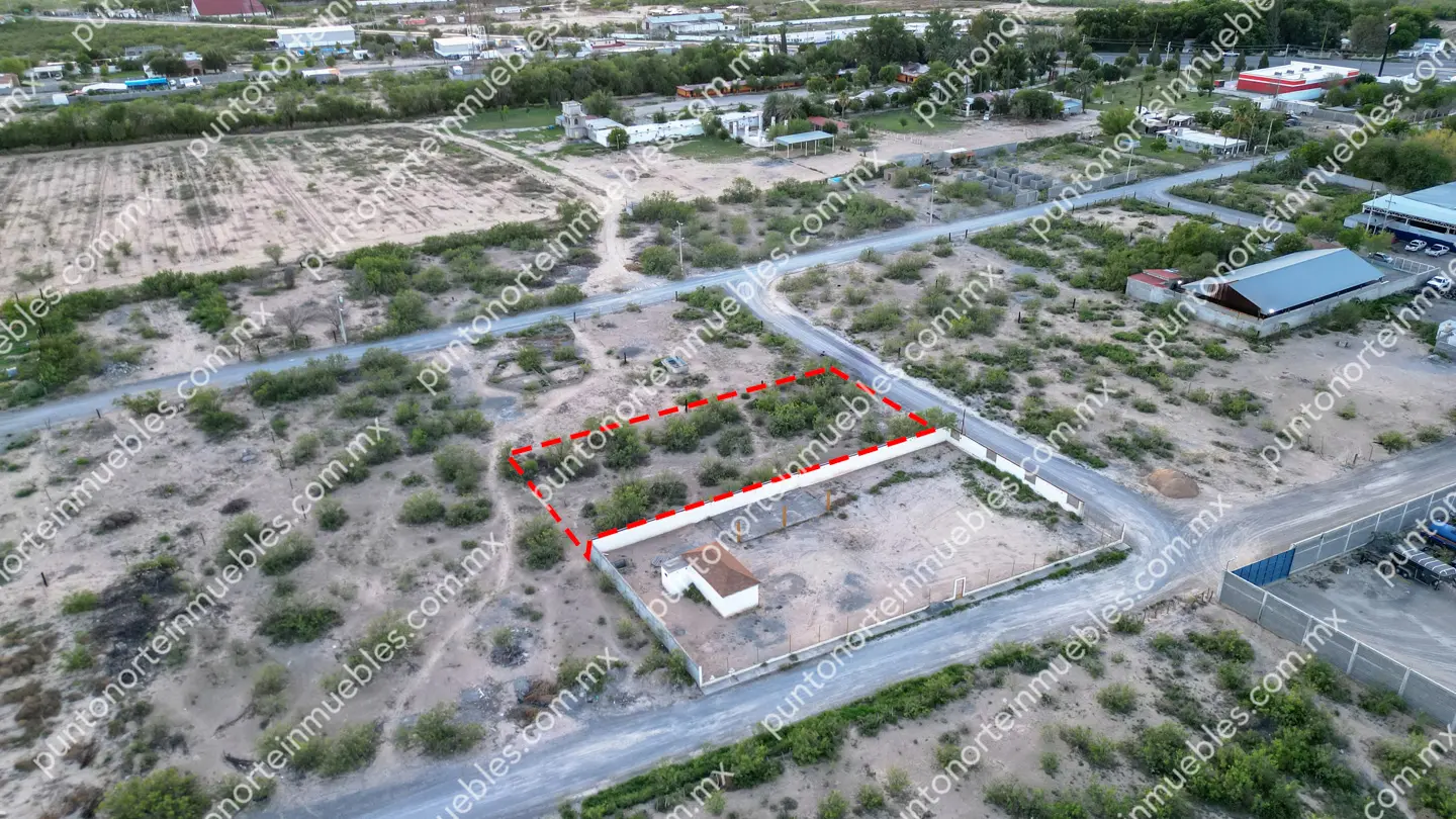 Terreno 1,250m2 Fracc Don Severo Nadadores 10 Venta Terreno con 1,250m2 en Zona de Quintas en Nadadores a 350 metros de Carretera 30