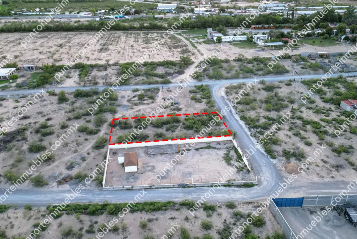 Venta Terreno con 1,250m2 en Zona de Quintas en Nadadores a 350 metros de Carretera 30