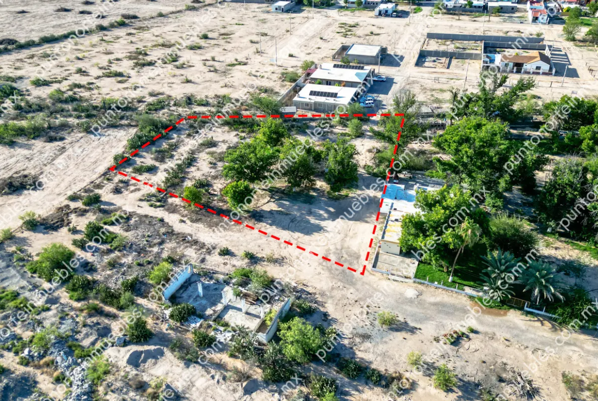 Venta de Terreno 2,045m2 para Quinta en Zona Centro, San buenaventura