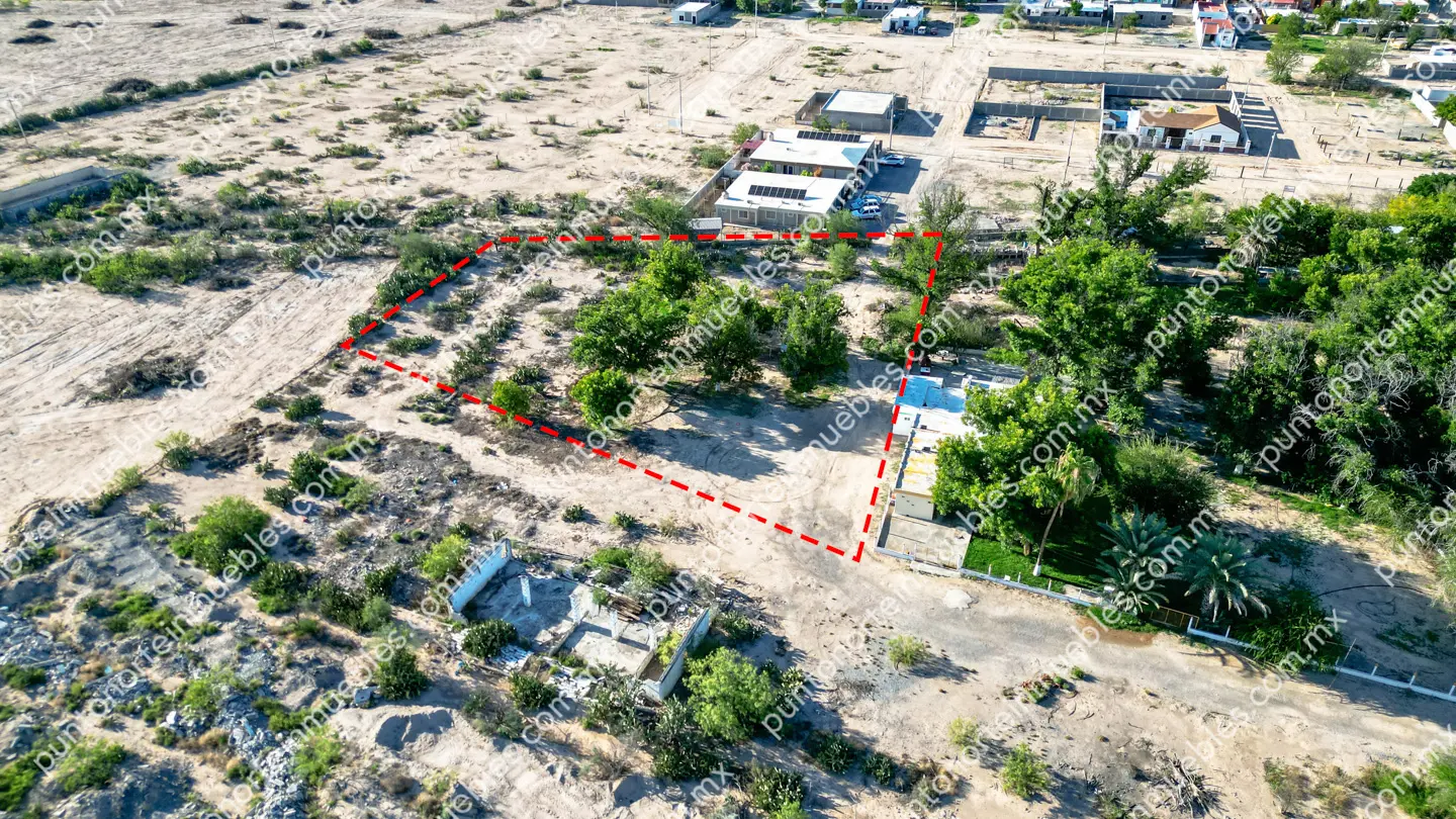 Terreno 2,045m2 ZC San Buena 03 Venta de Terreno 2,045m2 para Quinta en Zona Centro, San buenaventura