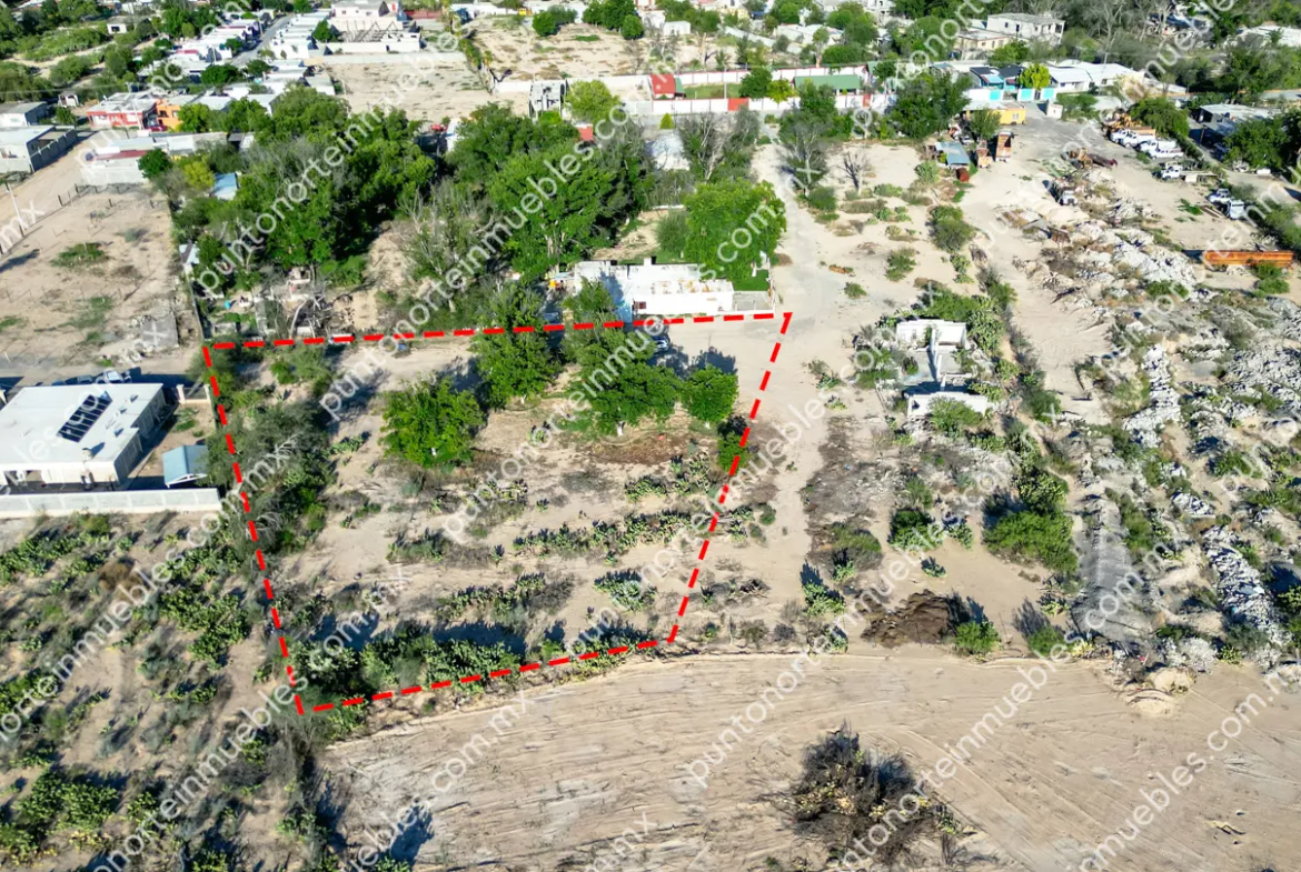 Venta de Terreno 2,045m2 para Quinta en Zona Centro, San buenaventura