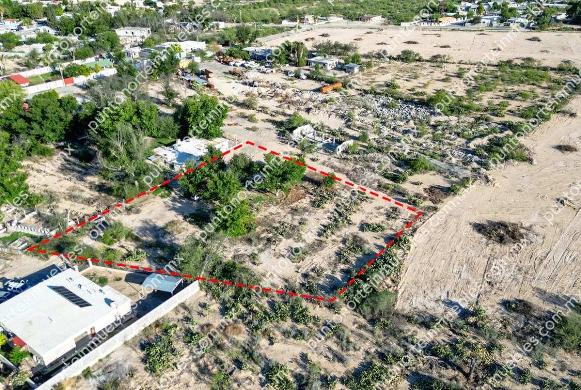 Venta de Terreno 2,045m2 para Quinta en Zona Centro, San buenaventura