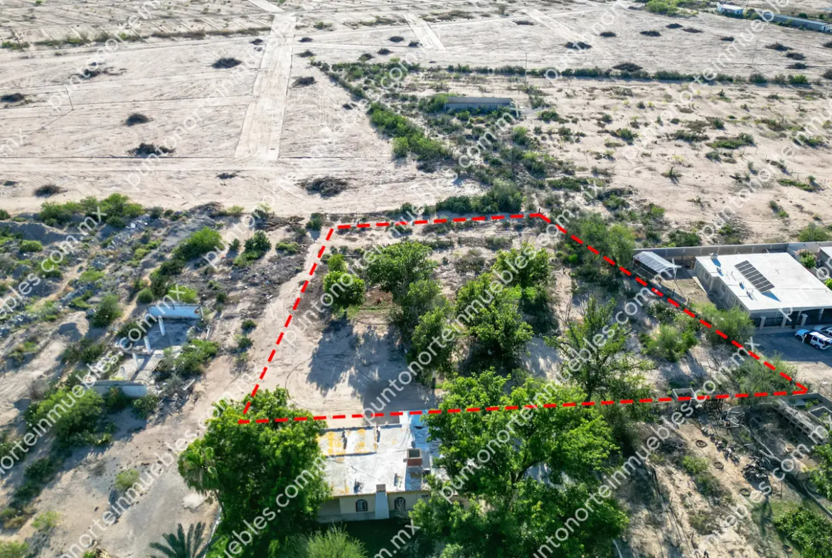 Venta de Terreno 2,045m2 para Quinta en Zona Centro, San buenaventura