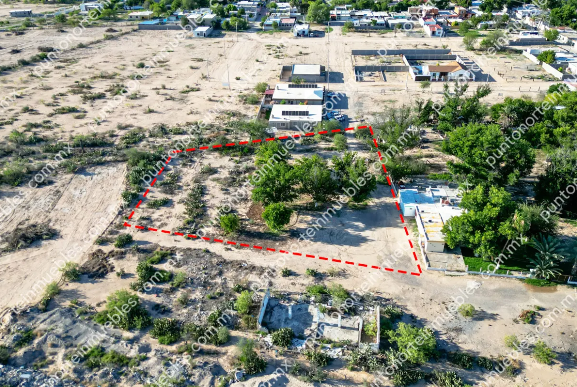 Venta de Terreno 2,045m2 para Quinta en Zona Centro, San buenaventura