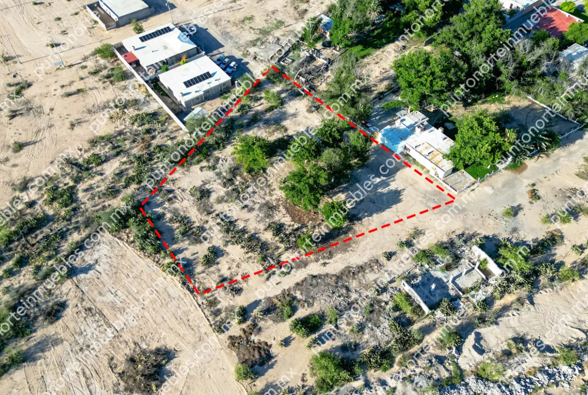 Venta de Terreno 2,045m2 para Quinta en Zona Centro, San buenaventura