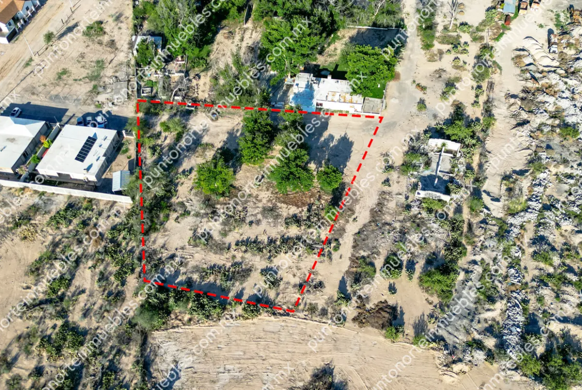 Venta de Terreno 2,045m2 para Quinta en Zona Centro, San buenaventura
