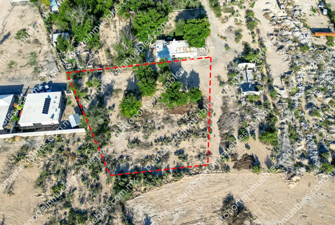 Venta de Terreno 2,045m2 para Quinta en Zona Centro, San buenaventura