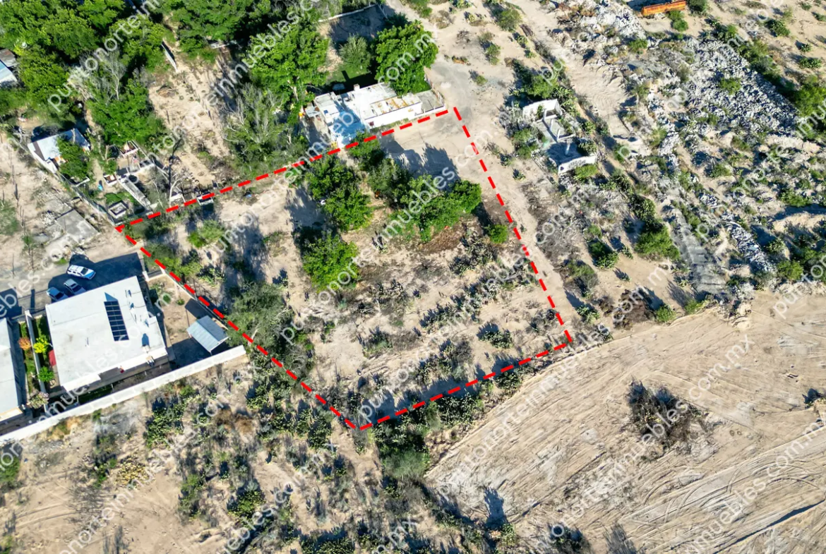 Venta de Terreno 2,045m2 para Quinta en Zona Centro, San buenaventura