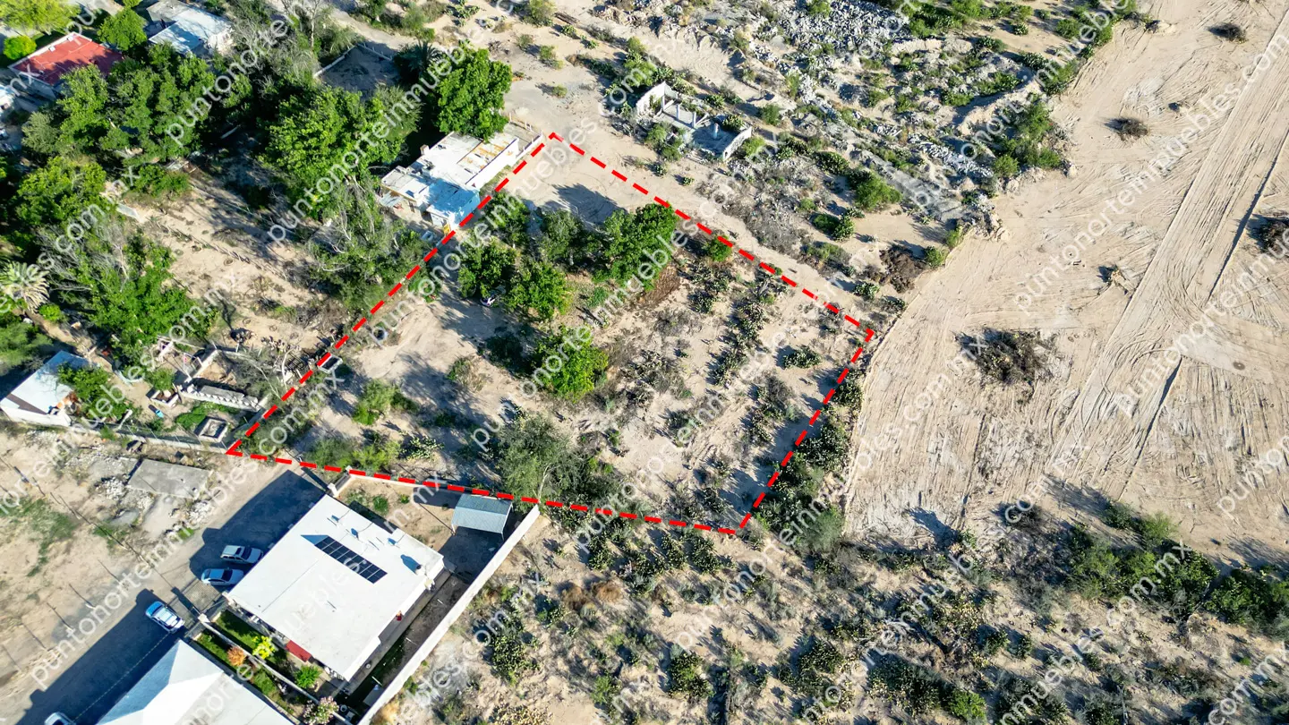 Terreno 2,045m2 ZC San Buena 31 Venta de Terreno 2,045m2 para Quinta en Zona Centro, San buenaventura