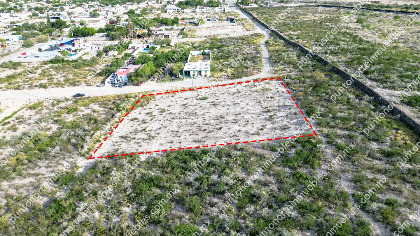 Terreno 2,500m2 Col Calderon 05 Venta Terreno Col Calderón 2,500m2 con Servicios, cerca de Unidad Deportiva Col Calderón